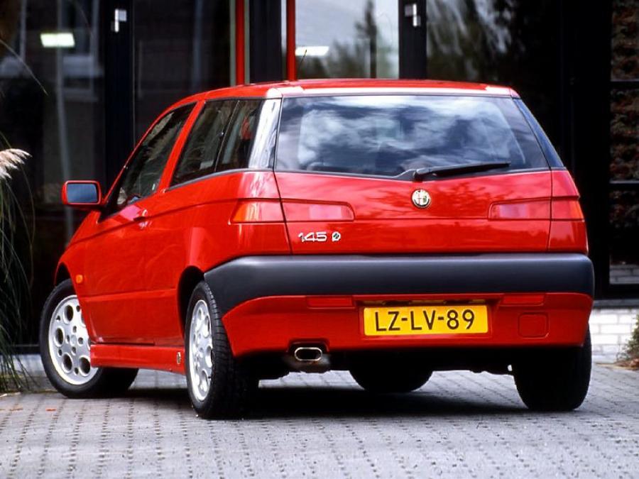 Alfa Romeo 145 Quadrifoglio (930A) 1995 года  (фото 3 из 6)